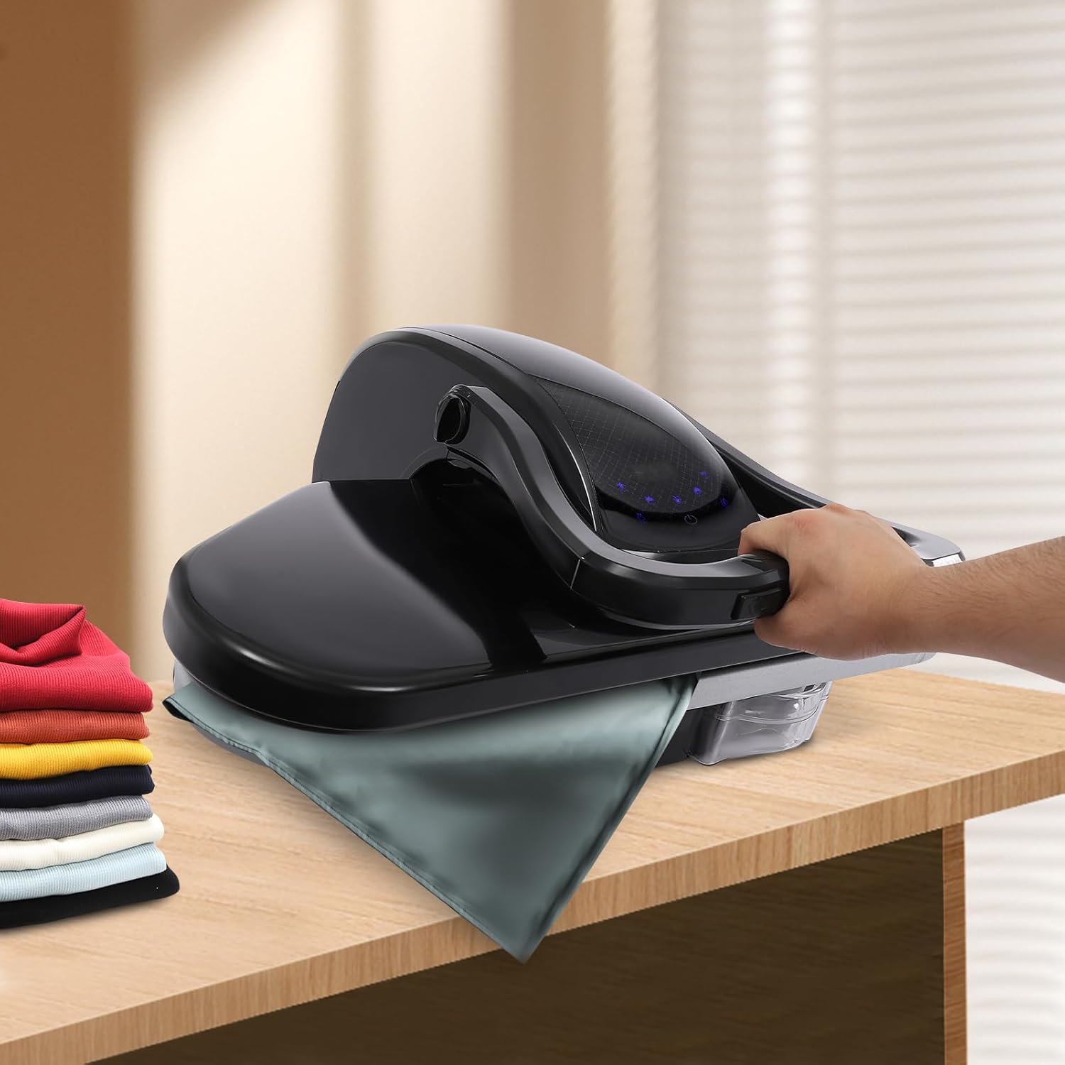 Intelligent Digital Steam Press with Multiple Fabric Settings Black
