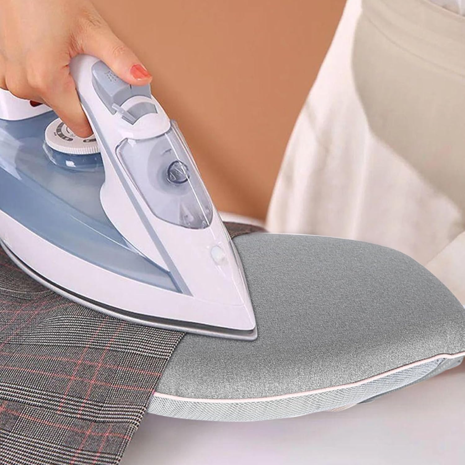 Garment Steamer Ironing Gloves with Finger Loop