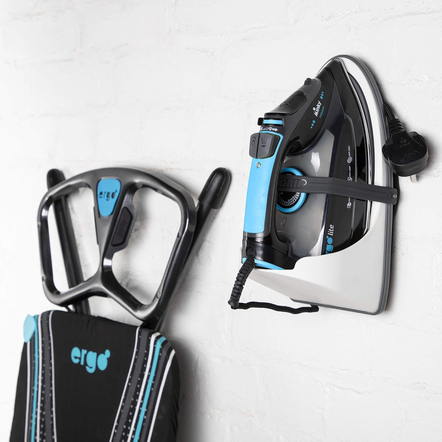 Minky SureGRIP Heat Resistant Iron Holder