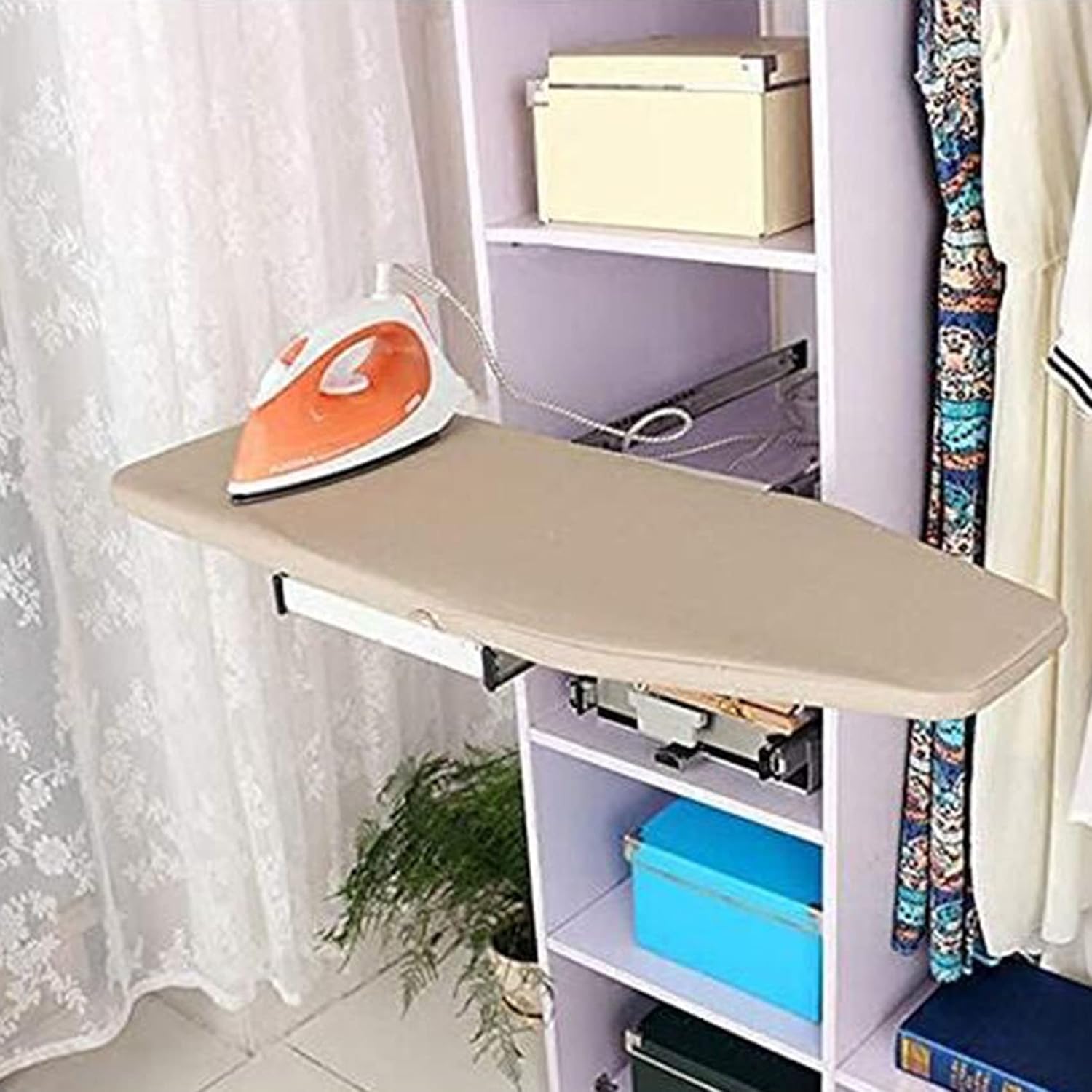 Ironing Board with Retractable Slides